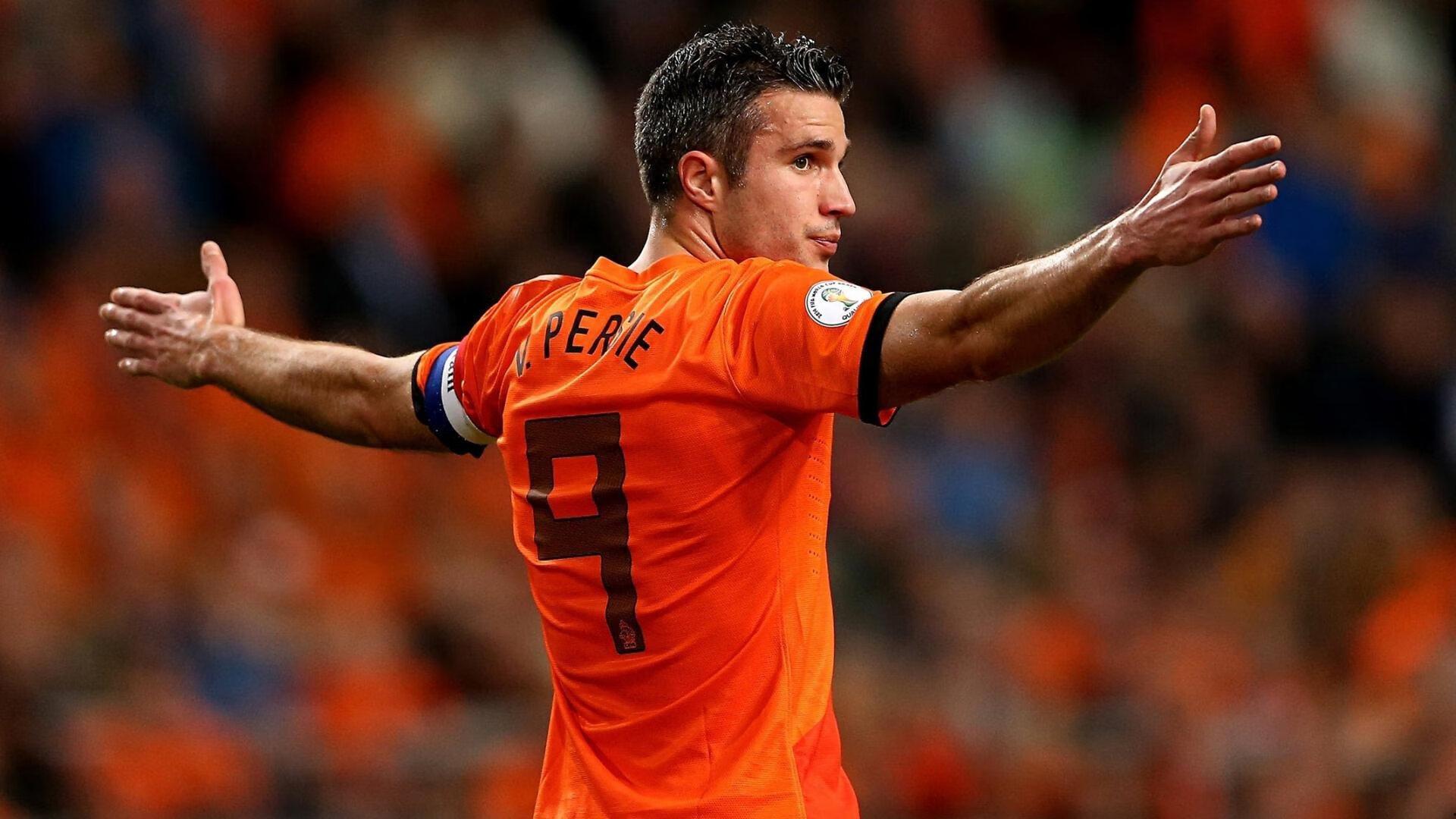 特巴斯炮轰皇马，其他俱乐部一年抱怨一两次，皇马每周都在抱怨